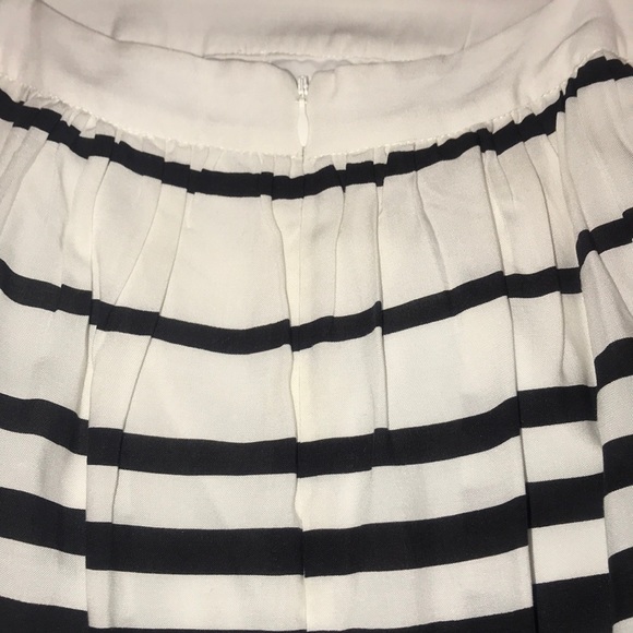DV Black & White Striped Dress - Picture 6 of 9